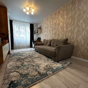 Бережанська вул., 8