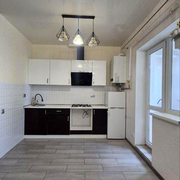 Червона вул., 14