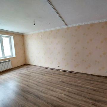 Продаю меняю с доплатой 1 комн квартиру Космонавтов Бывшее общежитие