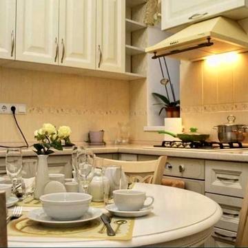 Михайла Грушевського вул., 34-А