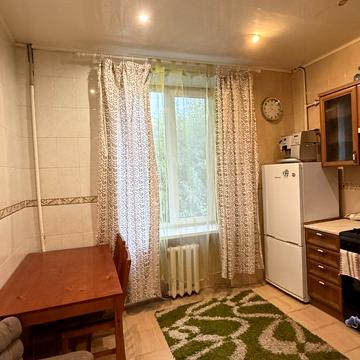 Незалежності вул. (Титова), 27