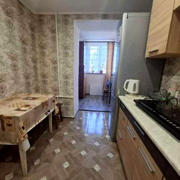 Продам 1 комнатную квартиру  37 метров на Грушевского / Нефтяников