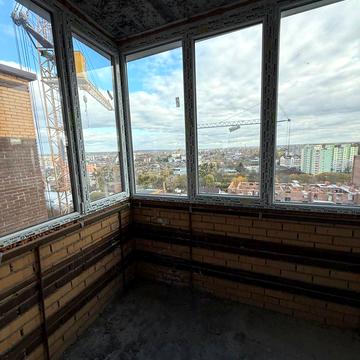 Івана Франка пров., 8/1