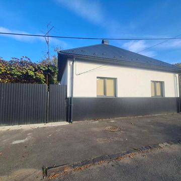 Продається будинок в м.Берегово