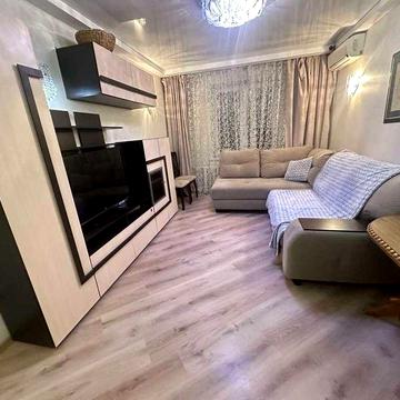 Сдаётся 2-х комнатная квартира пр. Поля, 143