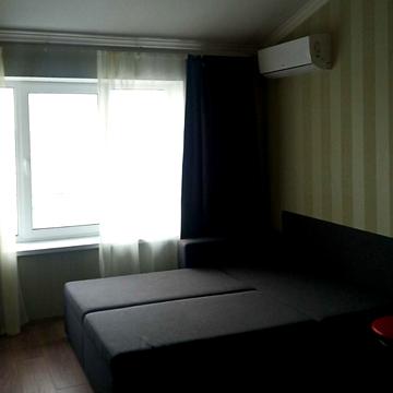 Вінстона Черчилля вул. (Червоноткацька), 93