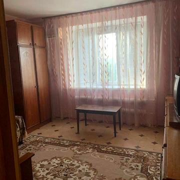 Сдается в долгосрочную аренду 1-комнатная квартира (Намыв)