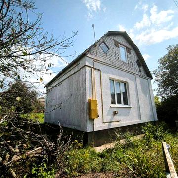 40055 Дачний будинок є всі документи є газ електрика поруч зупинка