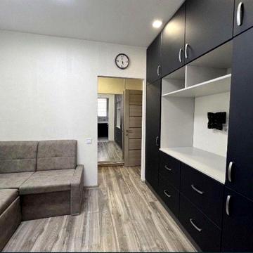 Юлії Здановської вул. (Ломоносова), 85-Б