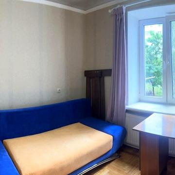 Агатангела Кримського вул., 48