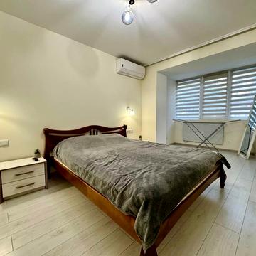 Мандриківська вул., 127