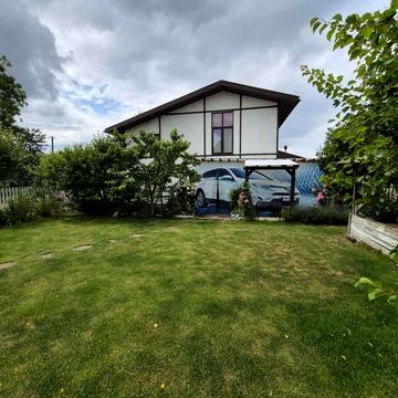 Центральна, 83