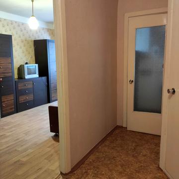 Академіка Булаховського вул., 32