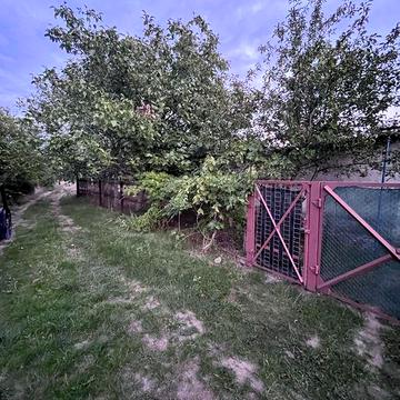 Продам дві дачі біля дослідної станції