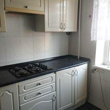 сдам 2 х к. Ген.Петрова Гайдара,8/9 эт., ремонт, мебель, техника