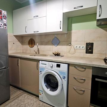 Кловський узвіз, 18