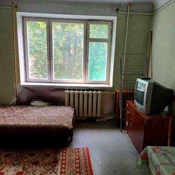 Продам уютную гостинку в районе Одесской!