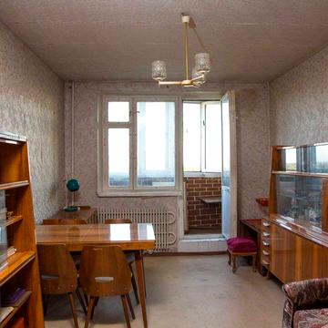 Продам свою 2к квартиру по пр. Героев Харькова, 294, мрн Солнечный.