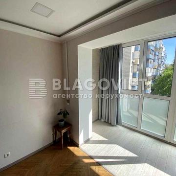 Центр Печерськ Метро Арсенальна,Кловська Кловський узвіз/Мечнікова