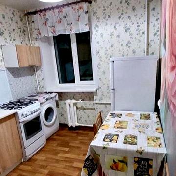 Варненська вул., 66