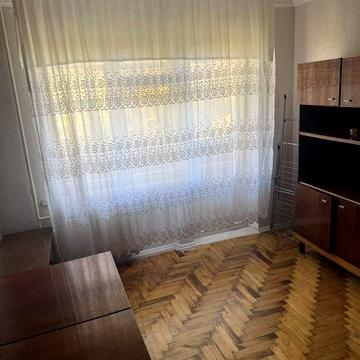 Однокомнатная квартира Хортицкой район 4000 тыс+ ком.услуги