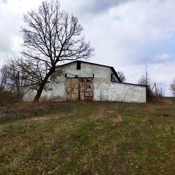 Нежитлова будівля – ремонтна майстерня