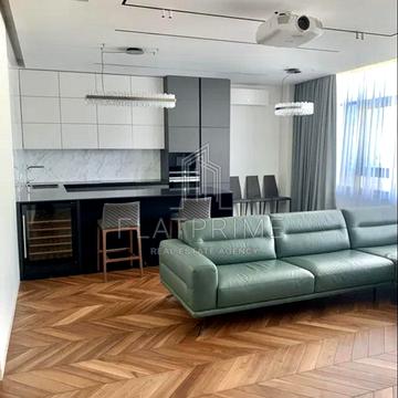 Саперне Поле вул., 5