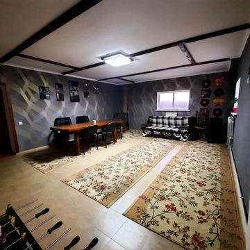 Гагаріна, 40