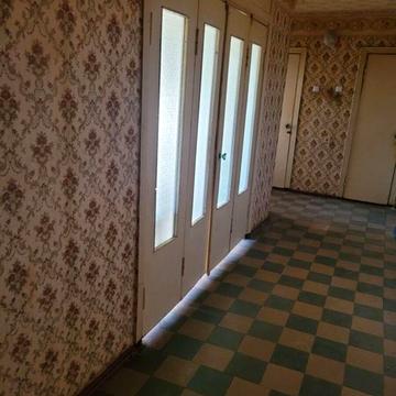 Вокзальна вул., 12