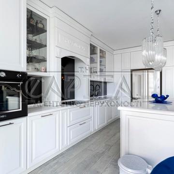 Зарічна вул., 1-Б