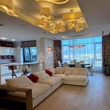 Болсуновська вул. (Сергія Струтинського), 2