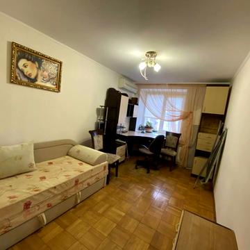 Максима Залізняка вул., 14