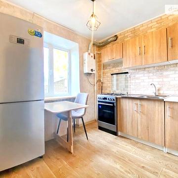 Продаж 2к Квартира Василя Сліпака (Єрмолової) вулиця