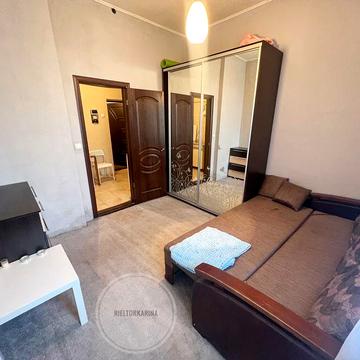 Продаж 1к квартири жилкоп Погранична/3 слобідська на 1 поверсі з 1