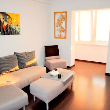 Велика Васильківська вул. (Червоноармійська), 145/1