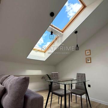 Березнева вул., 12