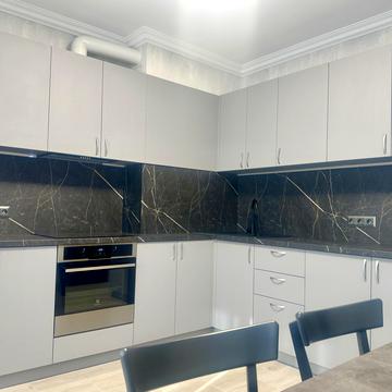 Коноплянська вул., 22-Б