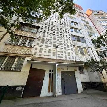 Ярослава Баїса вул. (Володимира Висоцького), 5