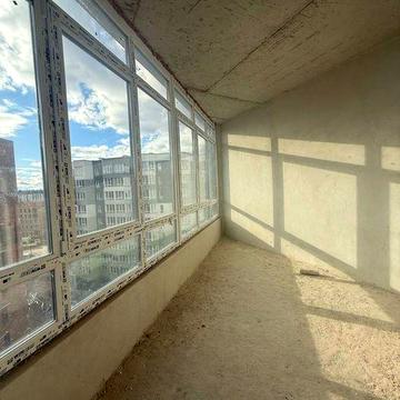 Продаж 2 км квартири поруч з озером