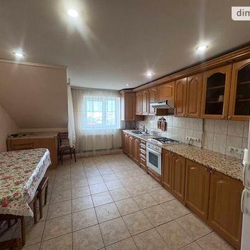 Довгострокова оренда 3к Квартира Самчука Уласа вулиця