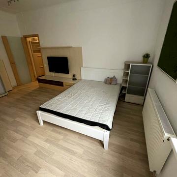 Стрийська вул., 70