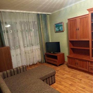 Сдам 2 кв метро Студенческая