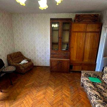 Продам 1-кімнатну квартиру на Черемушках по вул.Гайдара!