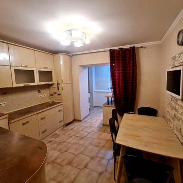 Здам 2 кімнатну квартиру за адресою Урлівська 4,Позняки, ТЦ River Mall