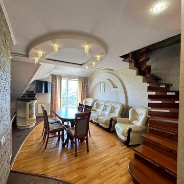 Продаж 3-кімнатної квартири на Сихові (вул. Райдужна, 23)