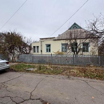 Дом.Ингулец,возле милиции.Заезжай и живи.