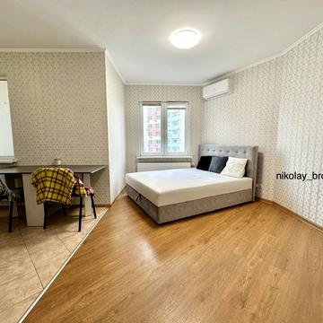 Милославська вул., 2