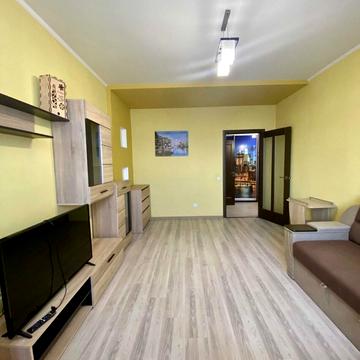 Петра Калнишевського вул. (Михайла Майорова), 7