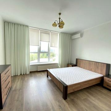 Академіка Заболотного вул., 15-Б