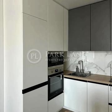 Дніпровська набережна вул., 18-А